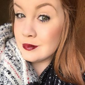 Meet your Posher, Whitney